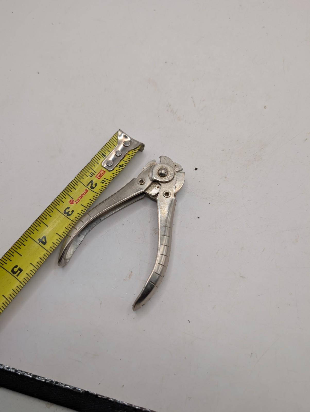 Vintage SARGENT & CO. Twin Jaw Wire Cutters 4 1/4″ Long New Haven CT. USA Made