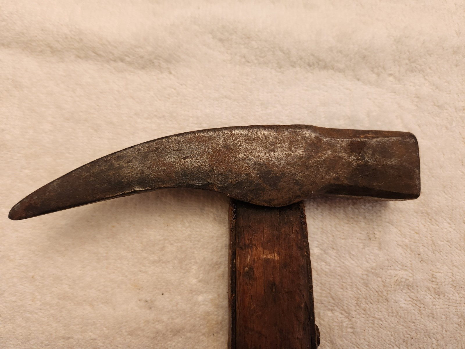 Antique vintage CLAW HAMMER strap handle different unusual DSI 265