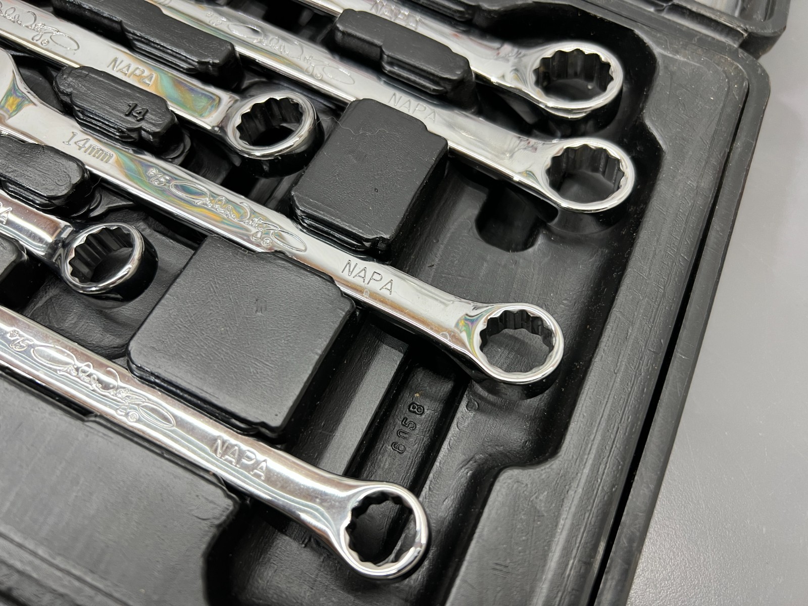 NEW NOS NAPA NASCAR MICHAEL WALTRIP 7PC METRIC WRENCH SET PR61094 – USA