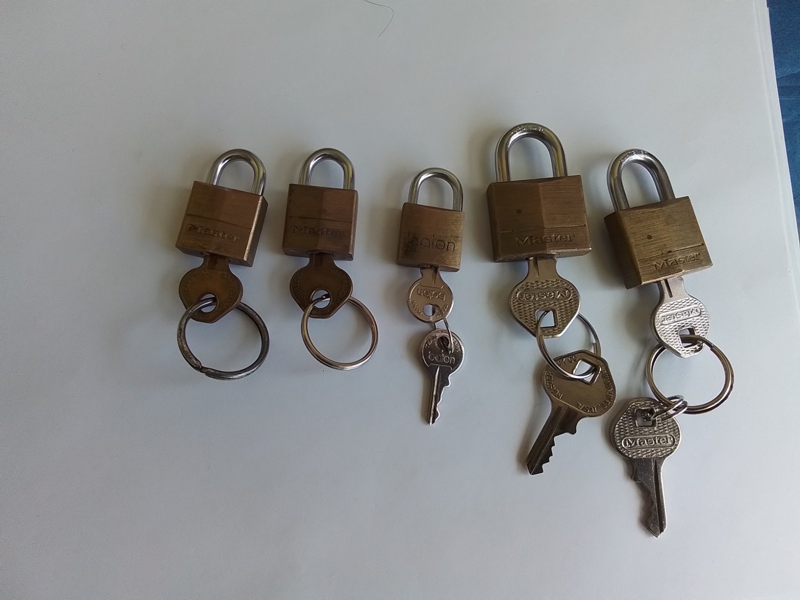 5 Brass Padlocks, 4 MASTER, 1 BATON, Medium/Small, w/Key Rings, 3 w/Extra Key