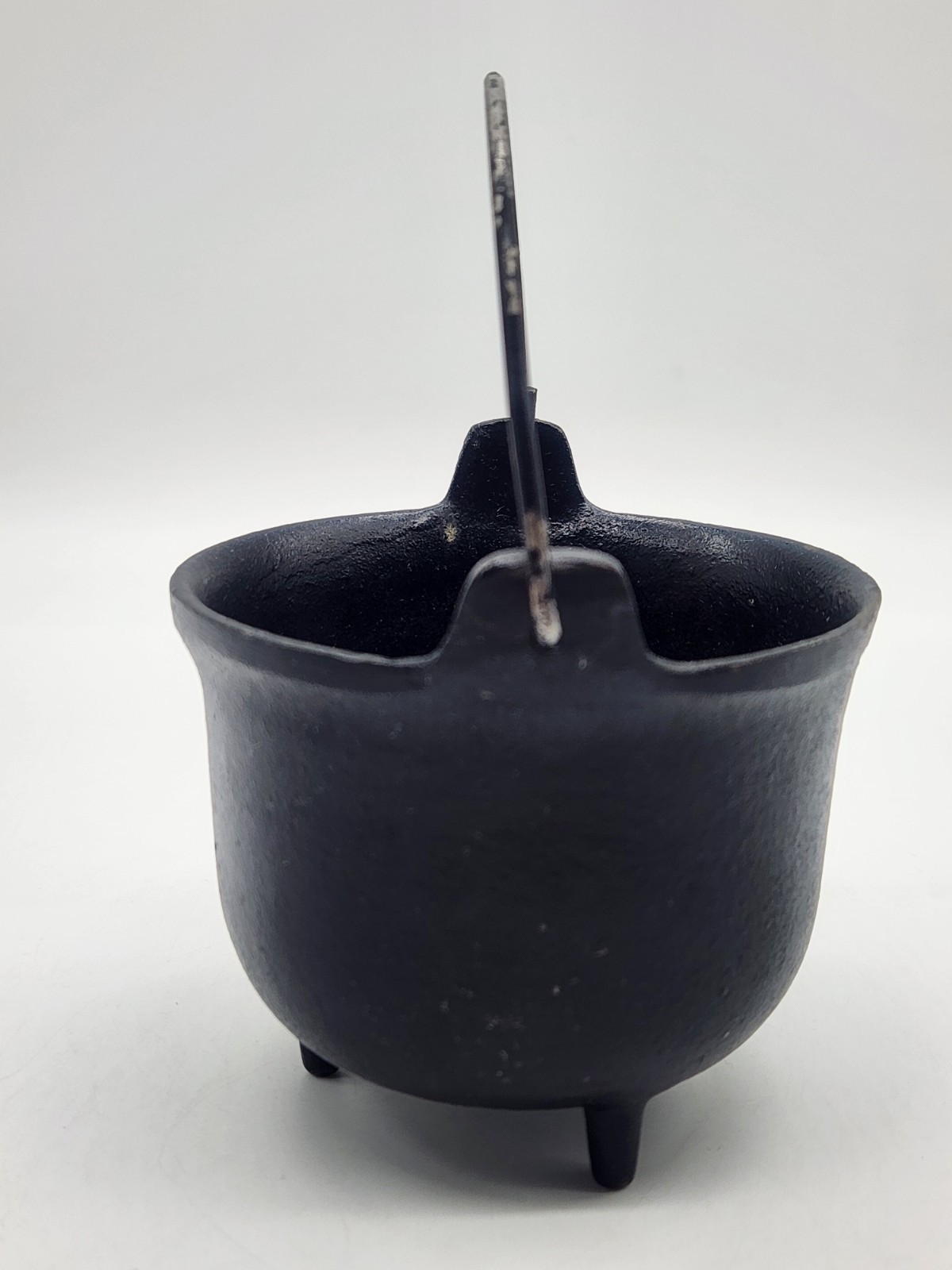 Vintage Decorative Small Cast Iron Cauldron Smelting Pot Stamped 213 3 Legs