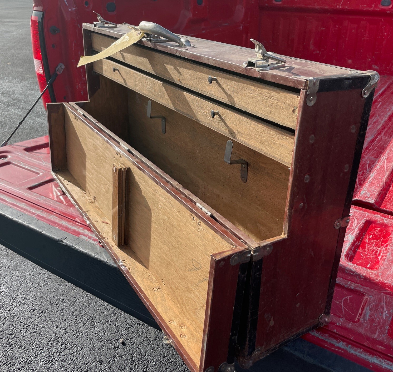 Antique Wood salesman sample Box with locking claps and metal handles+
