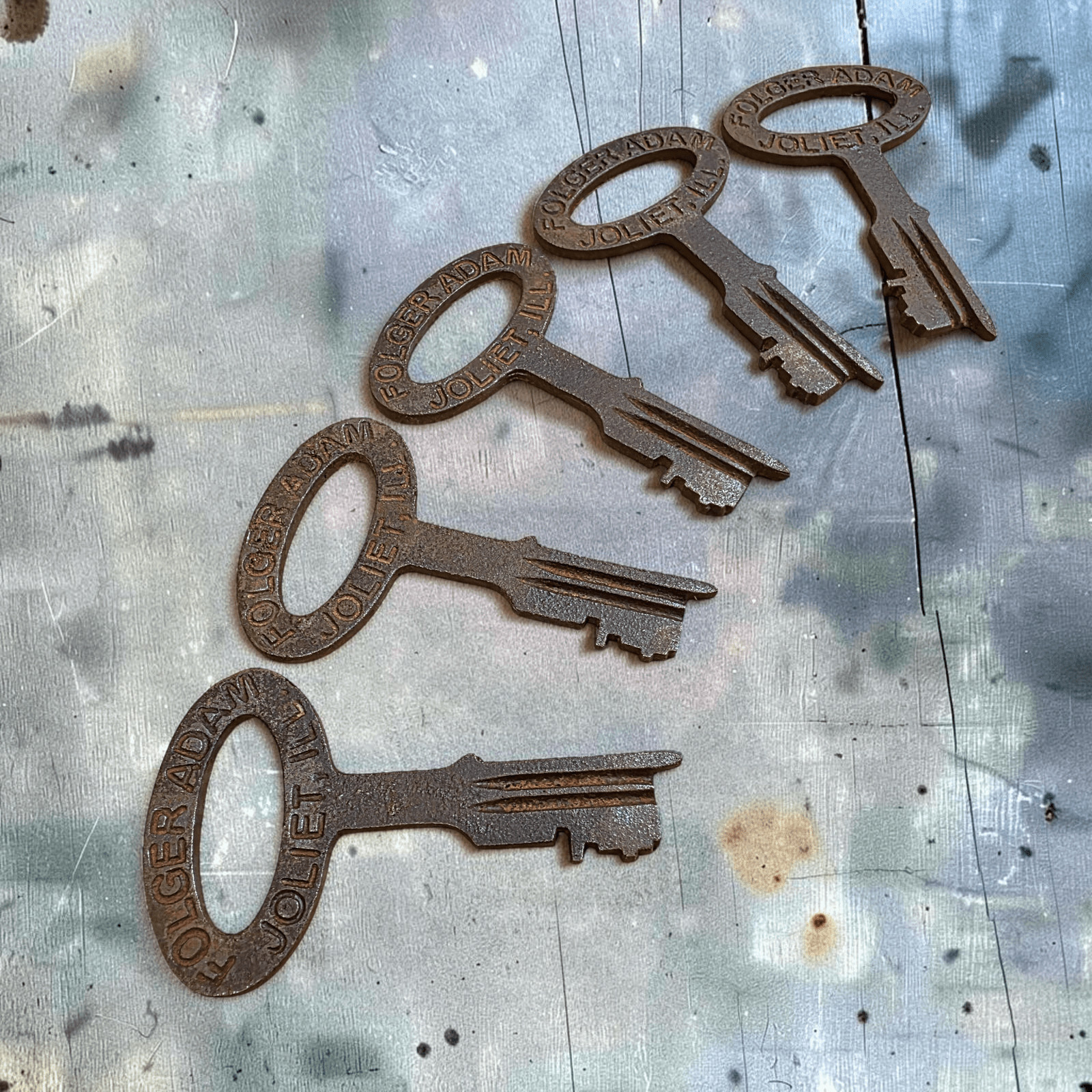 Folger Adam Joliet Cast Iron Jailhouse Keys — Set of 5