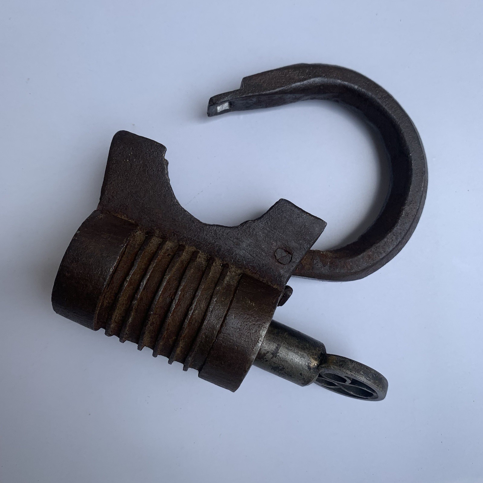 Antique Iron SCREW TYPE padlock / lock w/ original key primitive and Early.
