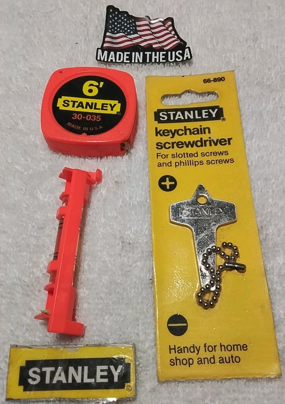 3pc STANLEY 30-035 6′ TAPE MEASURE & 66-890 KEY CHAIN SCREWDRIVER & LINE…
