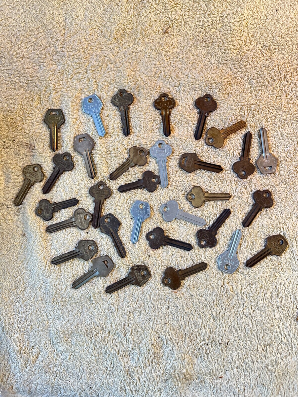 Lot of Curtis CO Top Hat Style Brass Vintage Uncut Key Blanks