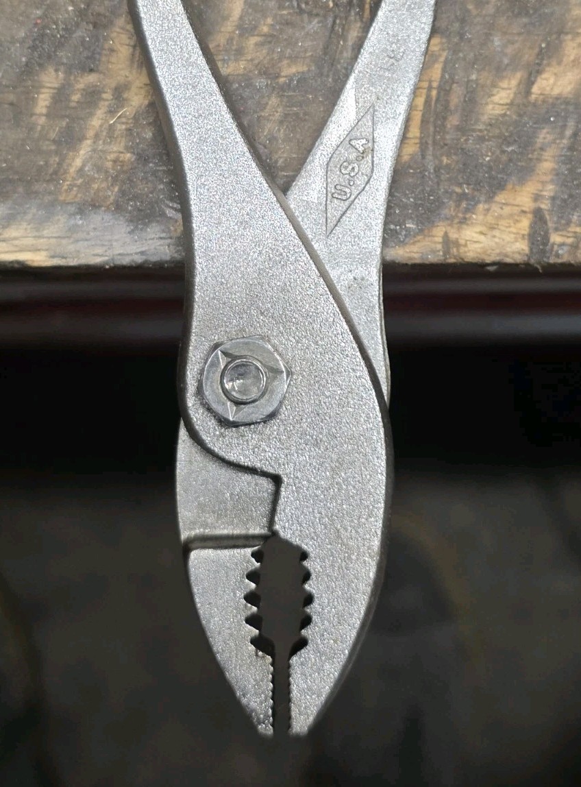Vintage Diamond K36 6½” Slip Joint Pliers Duluth USA Knurled Handle