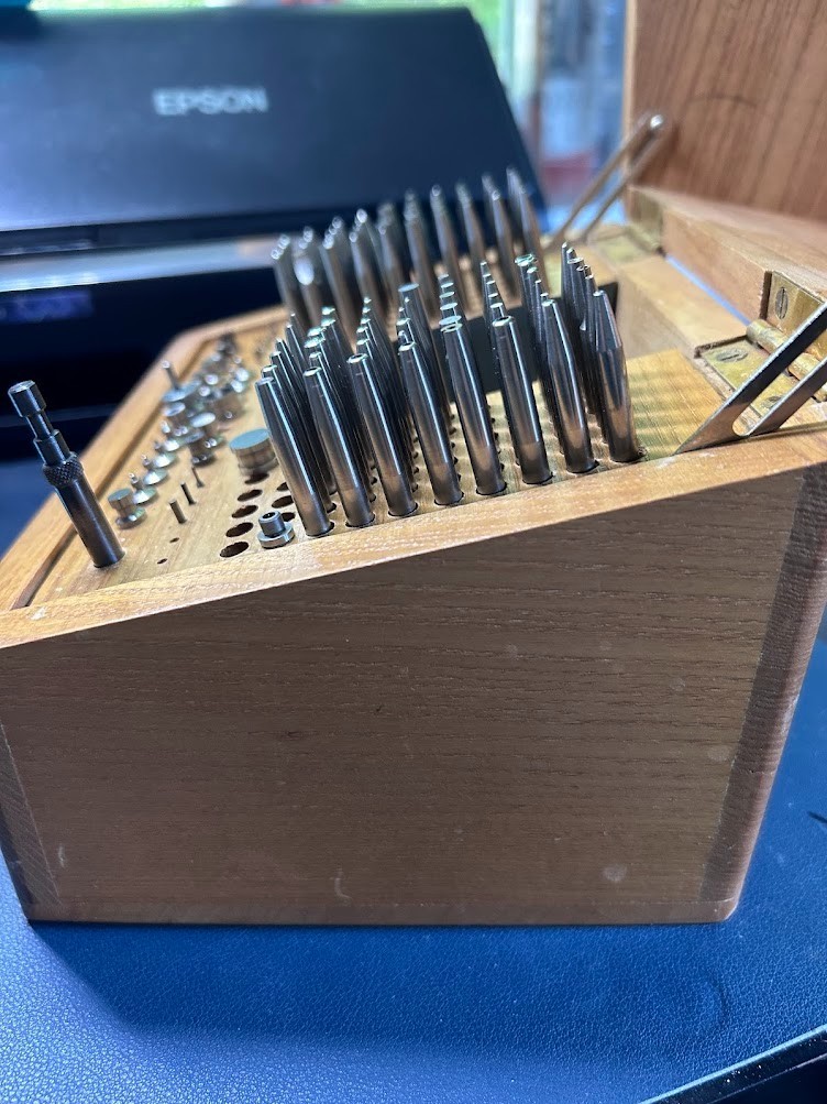 LEVIN CODE # STIM 100 PUNCH SET COMPLETE WITH FRAME & BOX