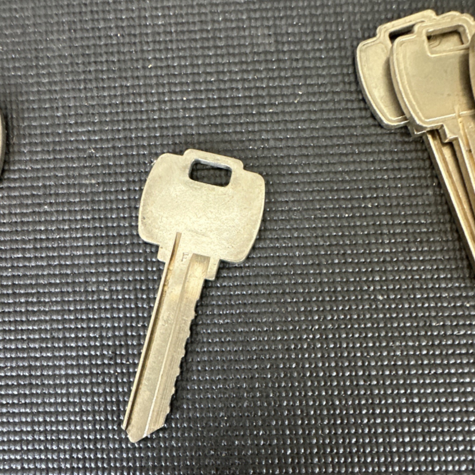 Lot of 21 Mixed Falcon Key Blanks – H, I, J, F, L Keyways – SFIC / Nickel Silver