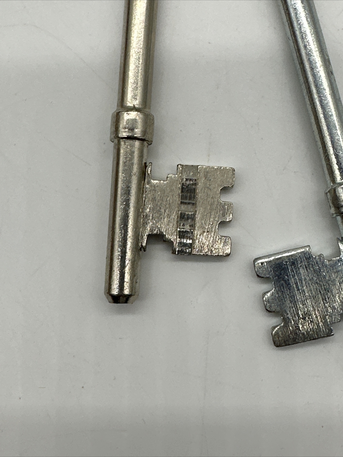 Lot Of 2 Vintage Newhall Skeleton Keys A1N Keyway.