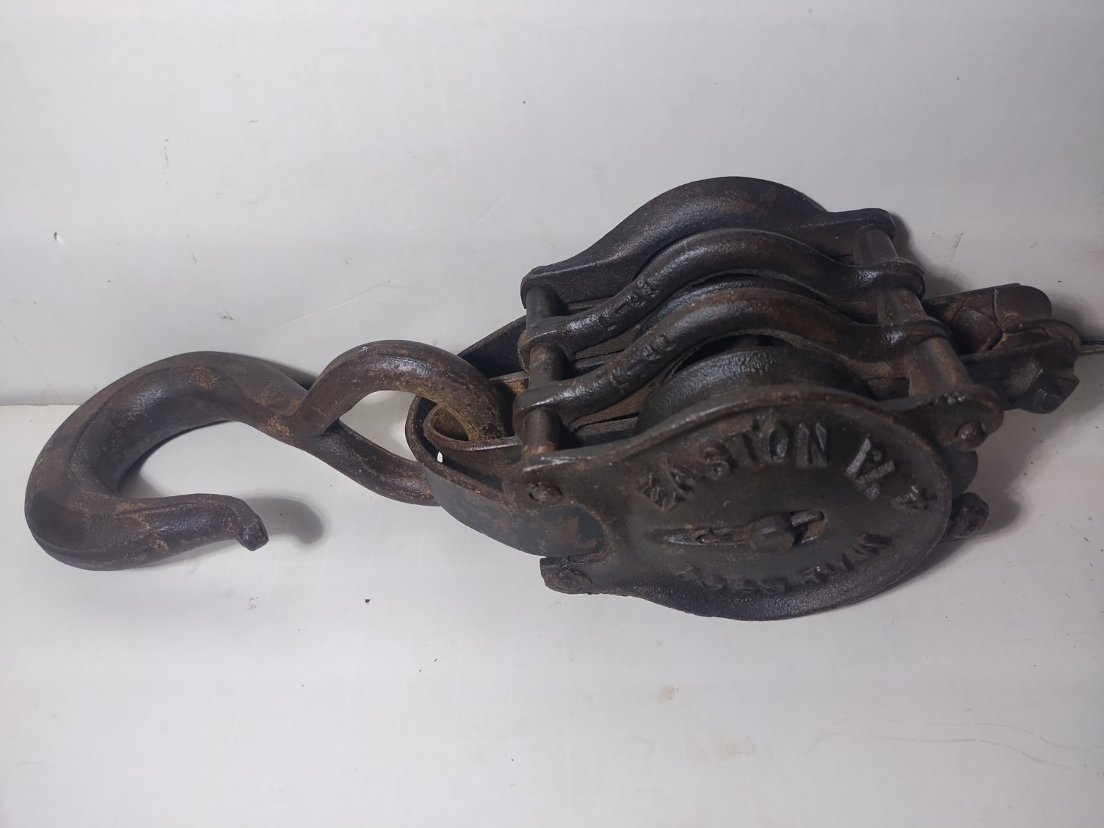 Antique Cast Iron Madesco Triple Pulley #4 Easton PA 1890-1920 Heavy