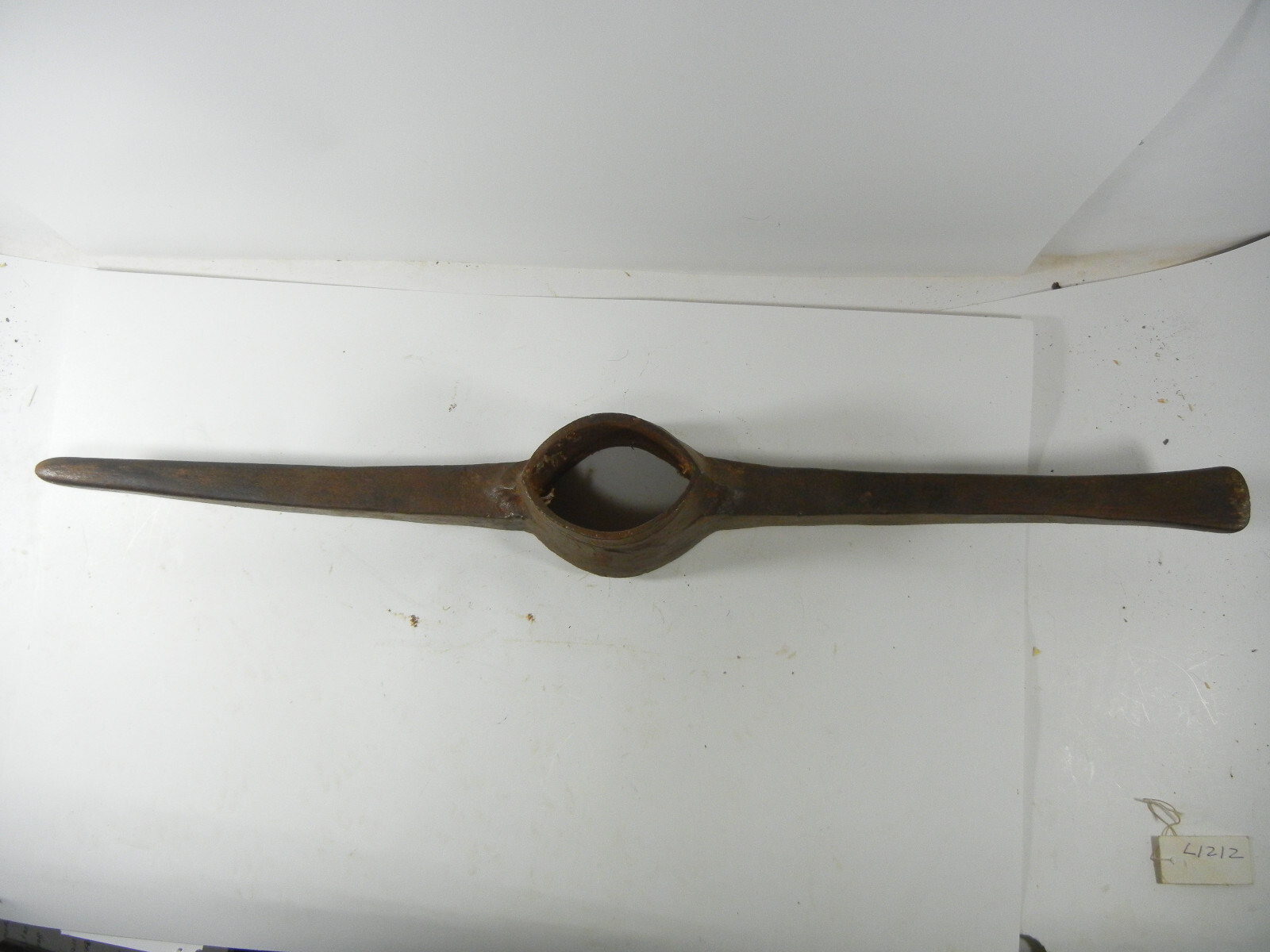 VINTAGE Warrenteed No.6 Pick Axe trenching tool L1212