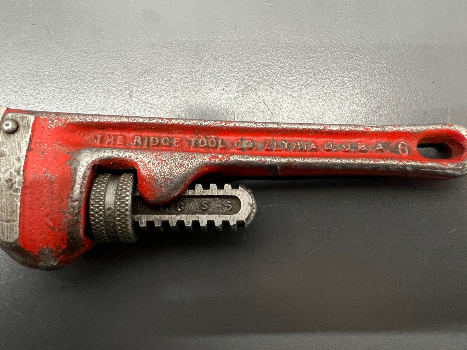 (j) VINTAGE RIDGID RIDGE TOOL CO. 6″ ADJUSTABLE PIPE WRENCH – ELYRIA, OH USA VGC