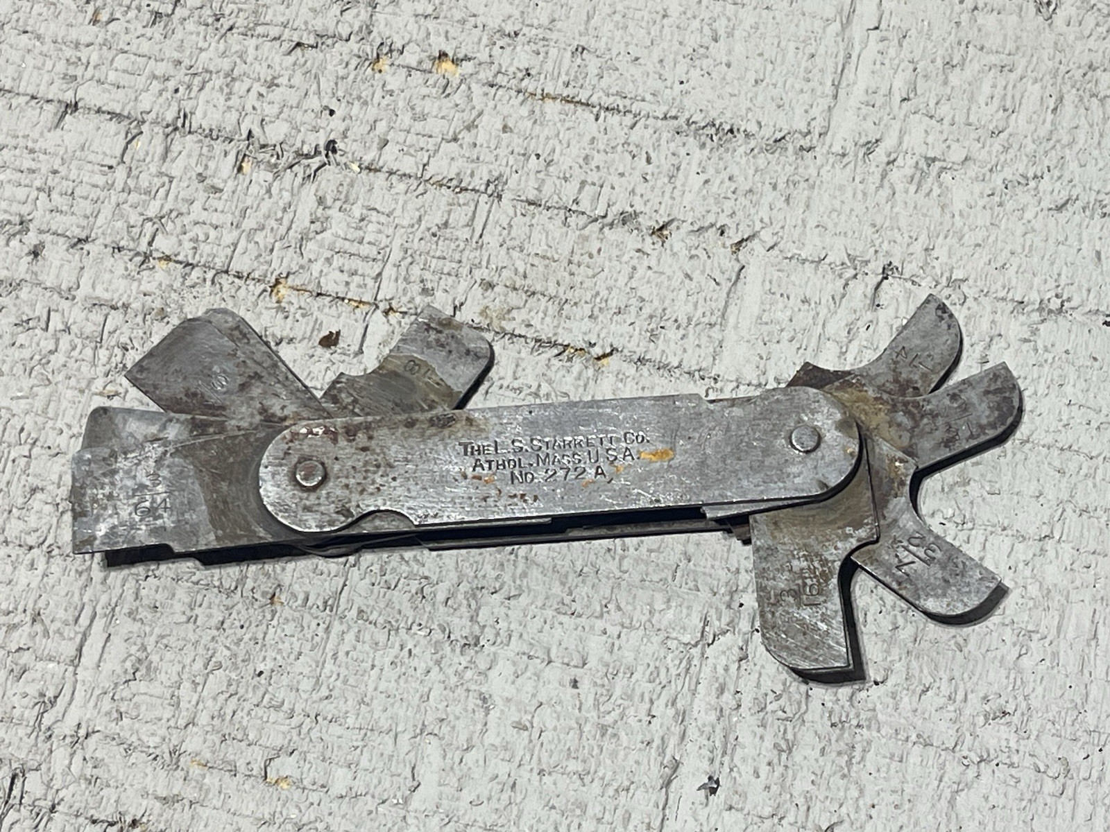 Starrett Vintage 272A Fillet Radius Gage Machinist 16 Leaves 1/32in. – 17/64in.