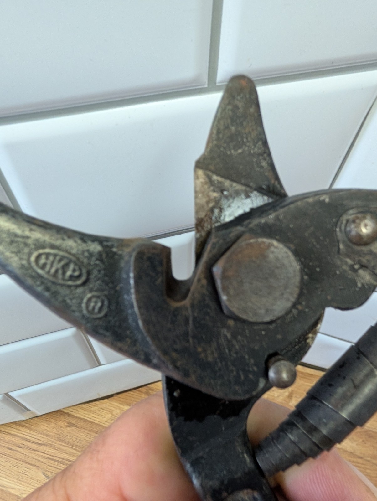 Antique HK Porter No. 1390T Pliers Cutter Nut Splitter ????