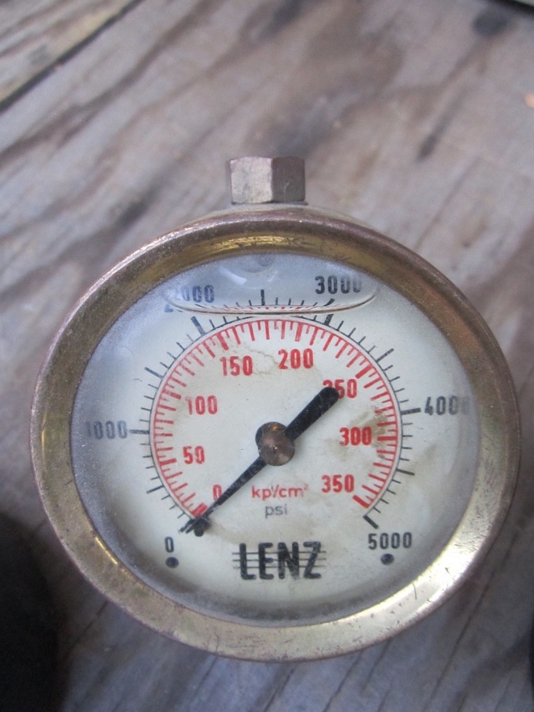 Vintage lot of Gauges: Air pressure, Vacuum , Steampunk …untested