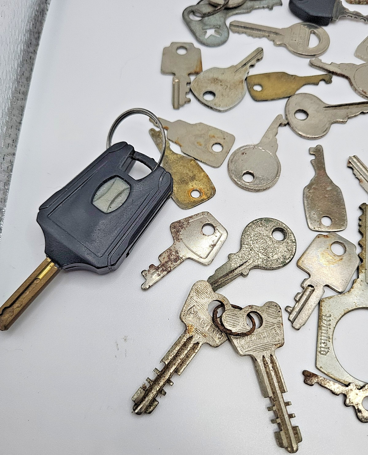 Vintage Odd Keys Over 40 Small And Odd Shaped Crafts Display Crafts Steampunk