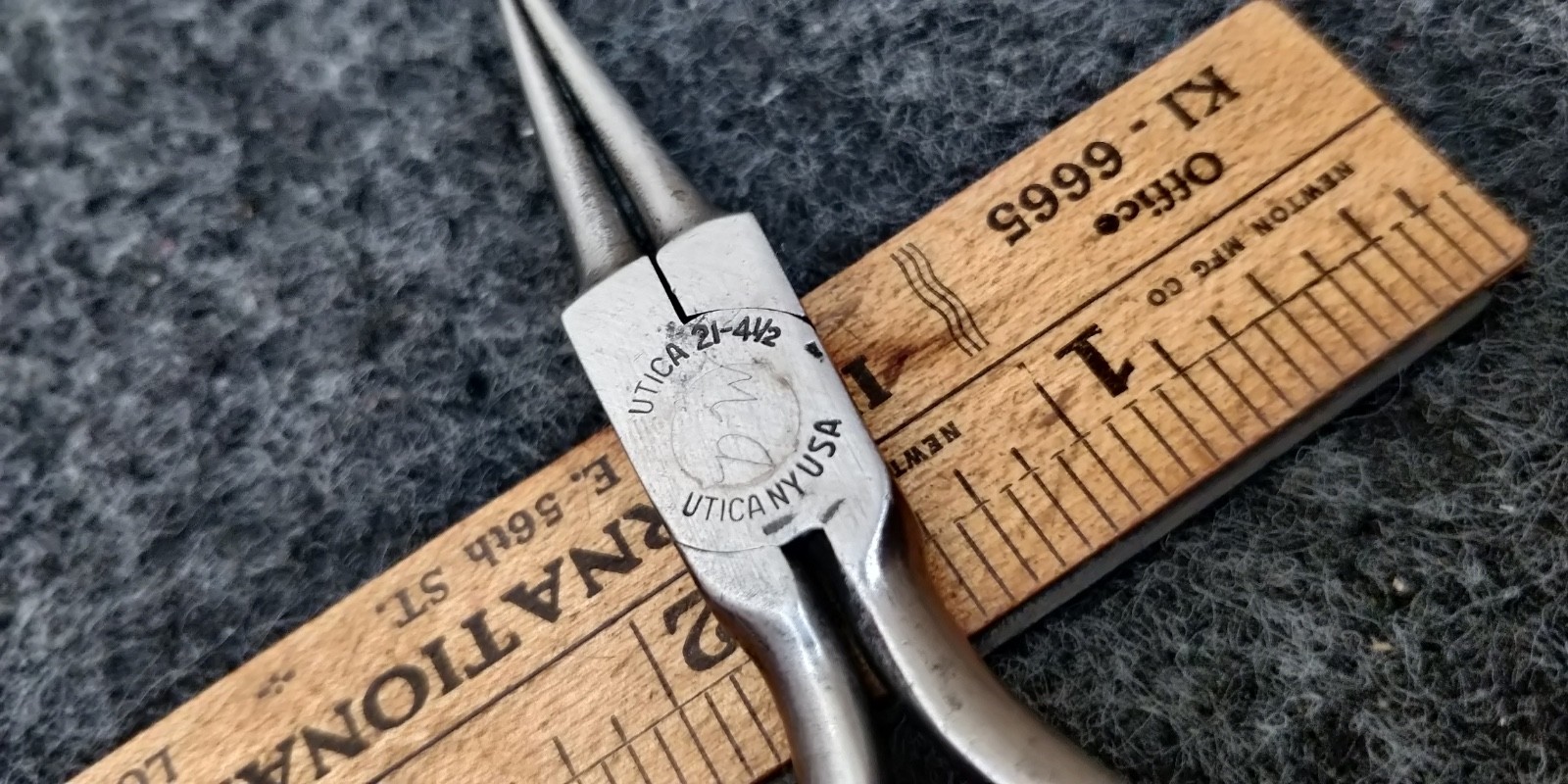 Vintage UTICA Round Nose pliers #21 4-1/2″ USA Wire Working Pliers