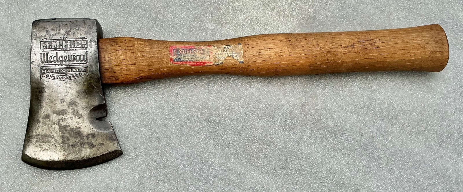 VTG MORLEY MURPHY CO. WEDGEWAY HANDMADE CAMP AXE EMBOSSED GREEN BAY WISCONSIN