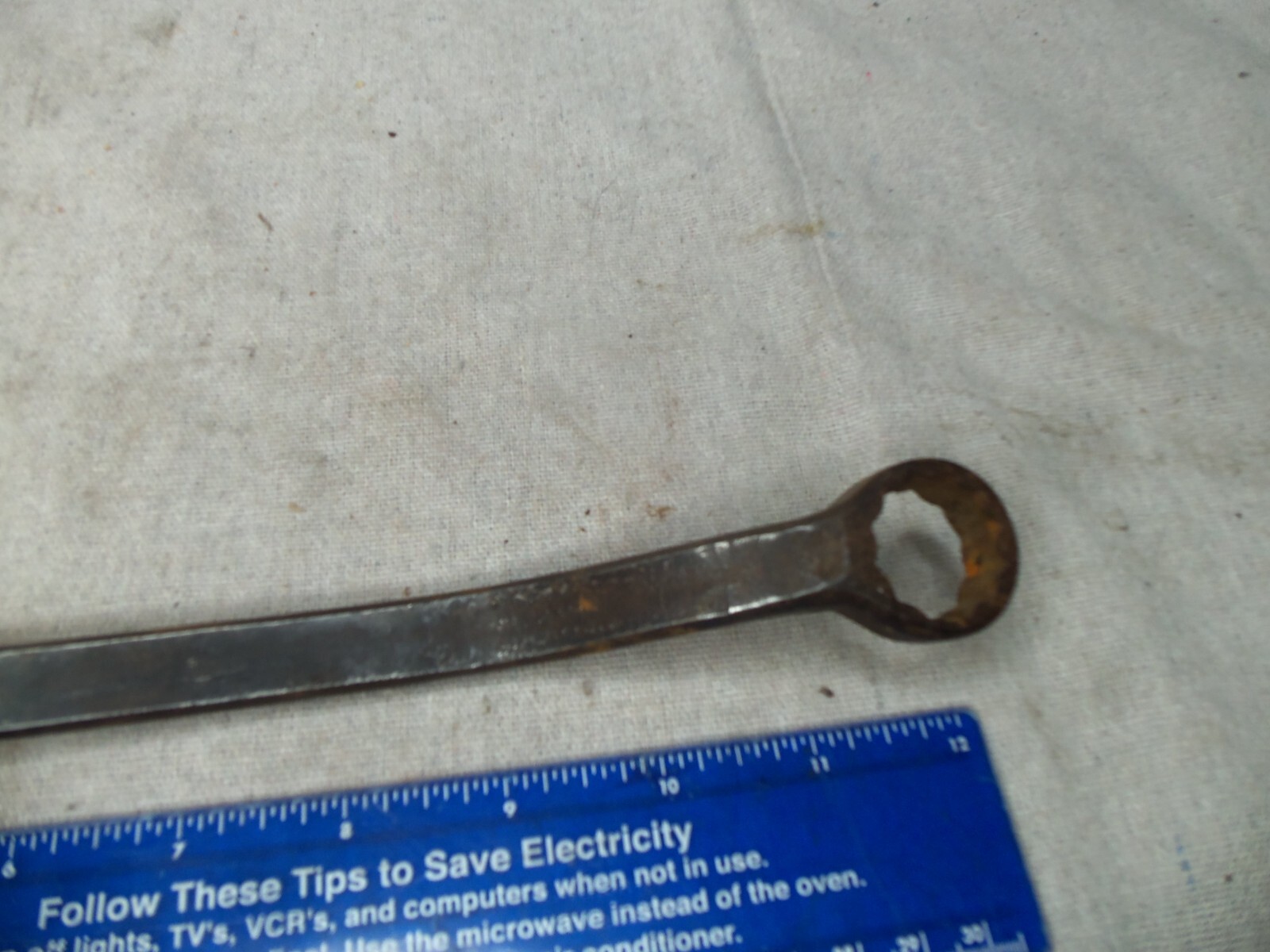 A. Plomb plumb tools early offset double box end wrench Round O