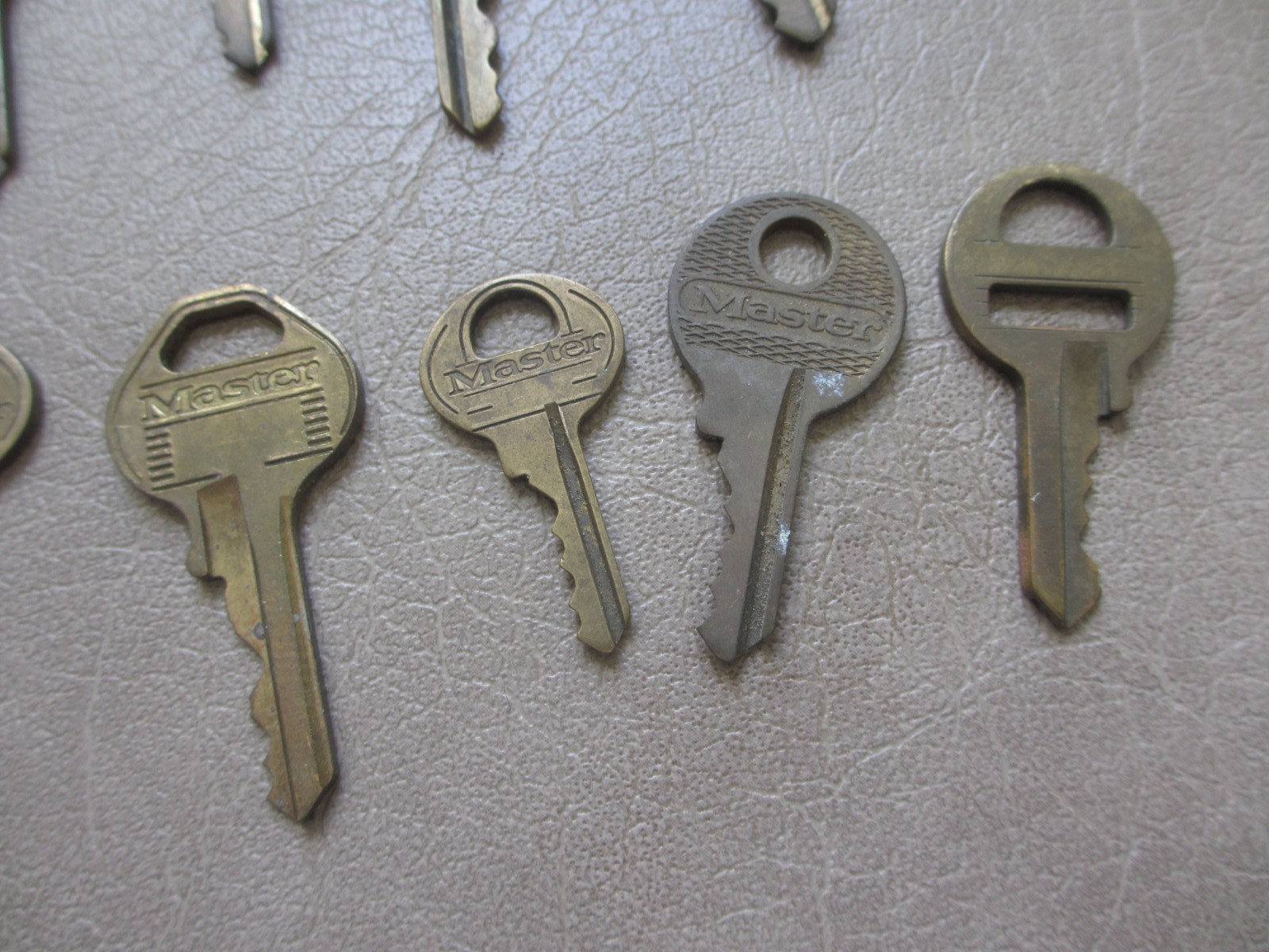 Lot of 36 Vintage Brass Master Lock Co. Keys Knurled Grip Steampunk Key Crafting
