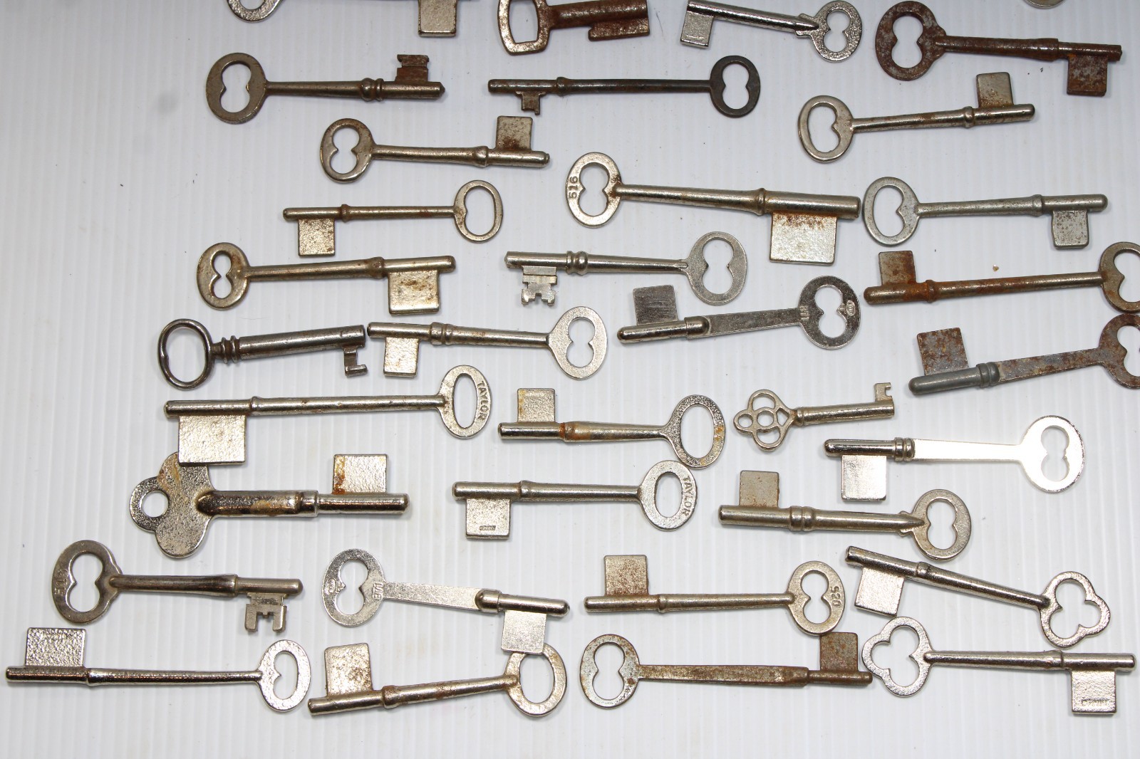 Lot of 50 Vintage Skeleton Keys various sizes. #0194