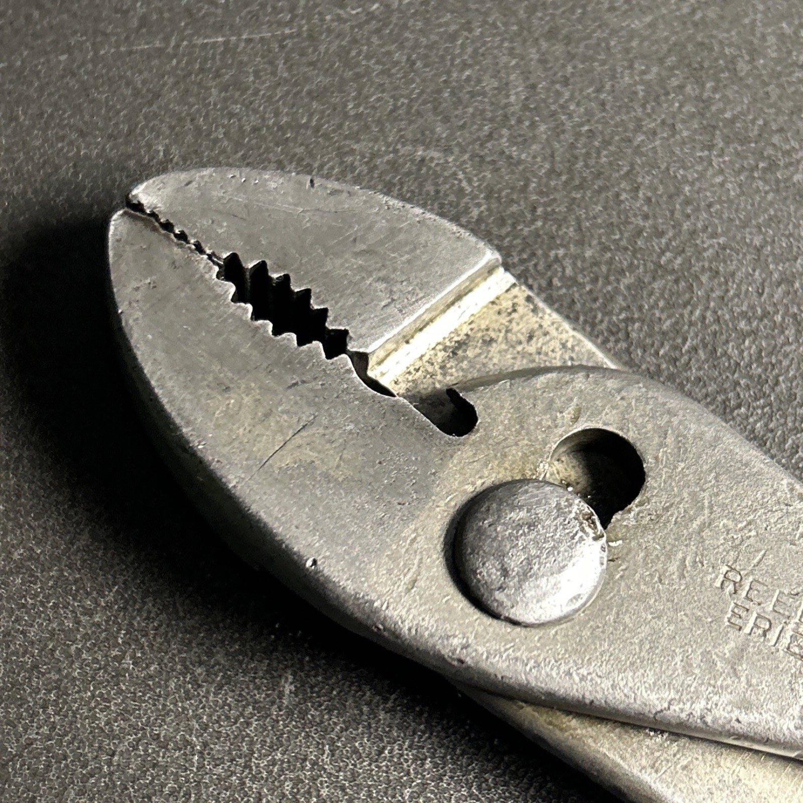 Vintage 8″ Reed Mfg. Co. Slip Joint Pliers, ERIE, PA. W/ WIRE CUTTER NOTCHES USA