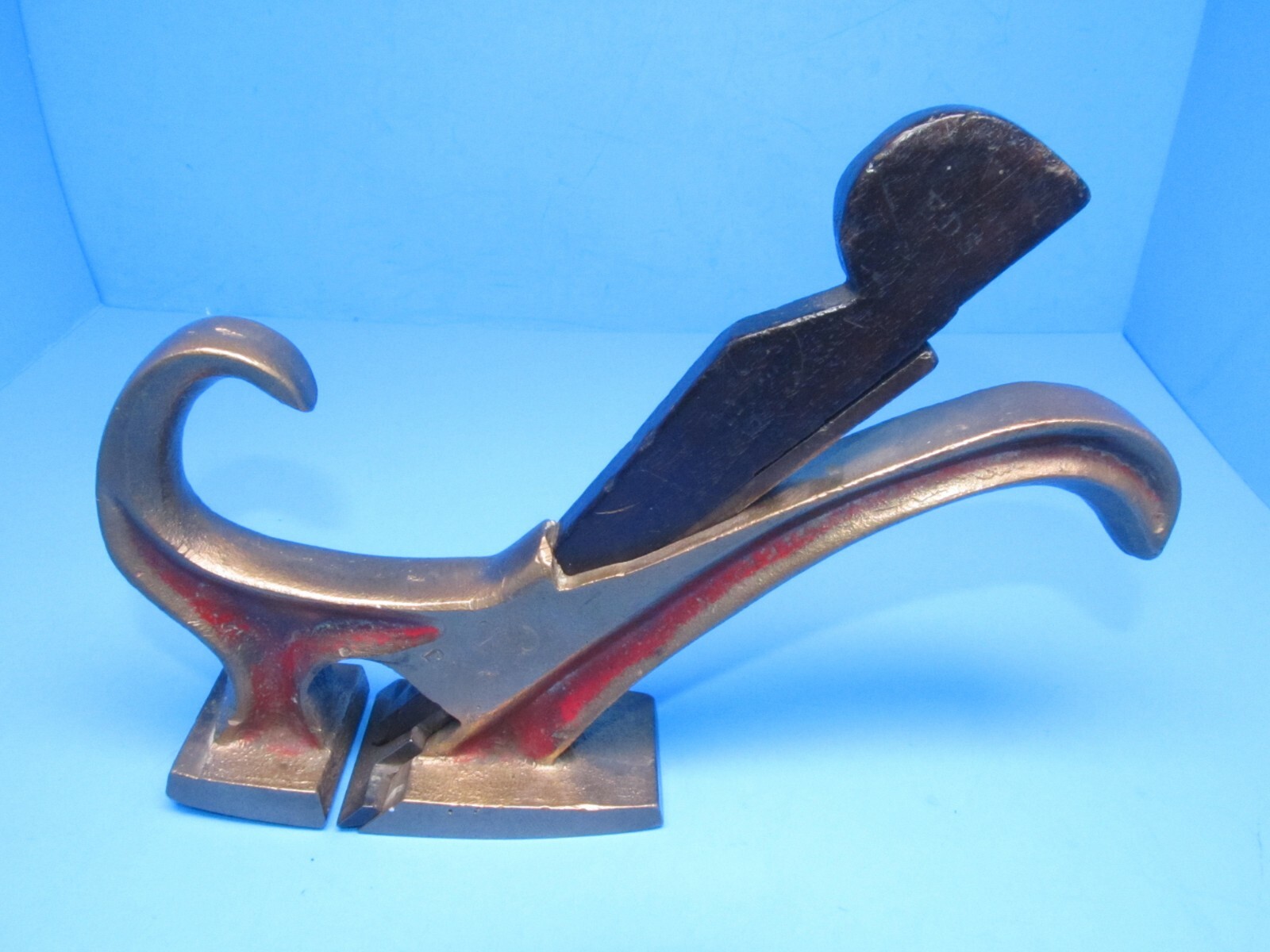 showy matched pair brass coachmakers tailed wood T-rabbet planes flat & convex