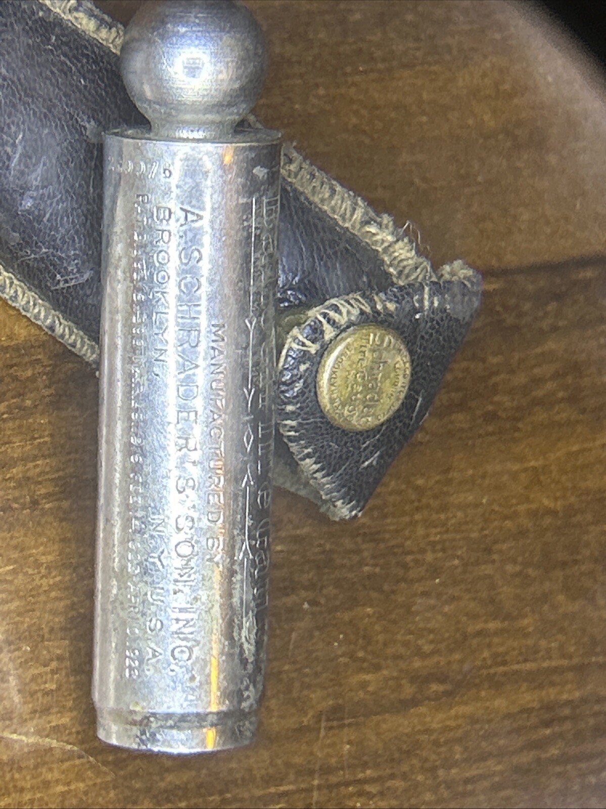 Antique Schrader Balloon Tire Pressure Gauge 10lb to 50lb With Leather Case 1923