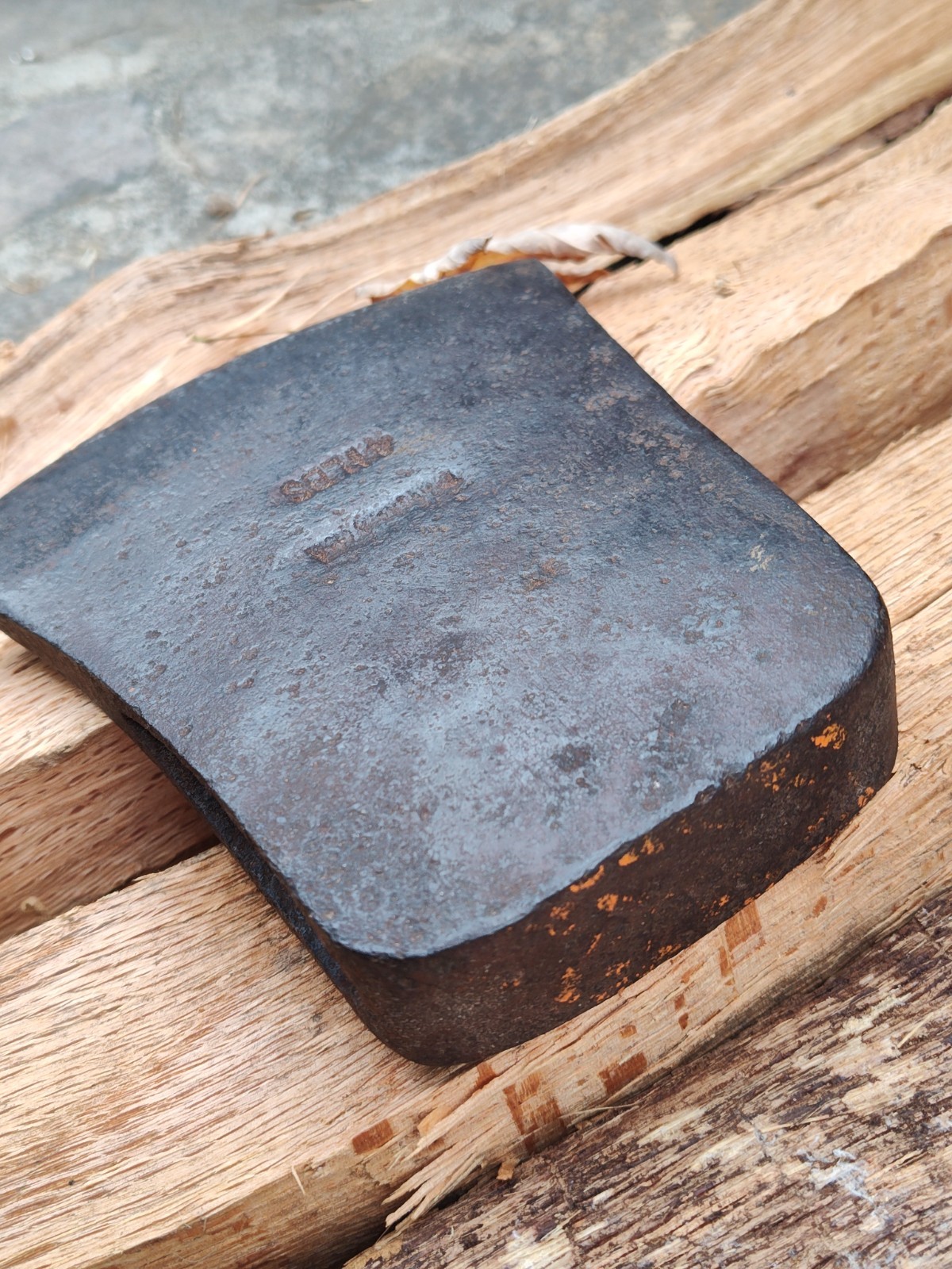 W. Gilpin England Tasmanian – 4 1/2lb Vintage Axe – (3.6lb Actual)