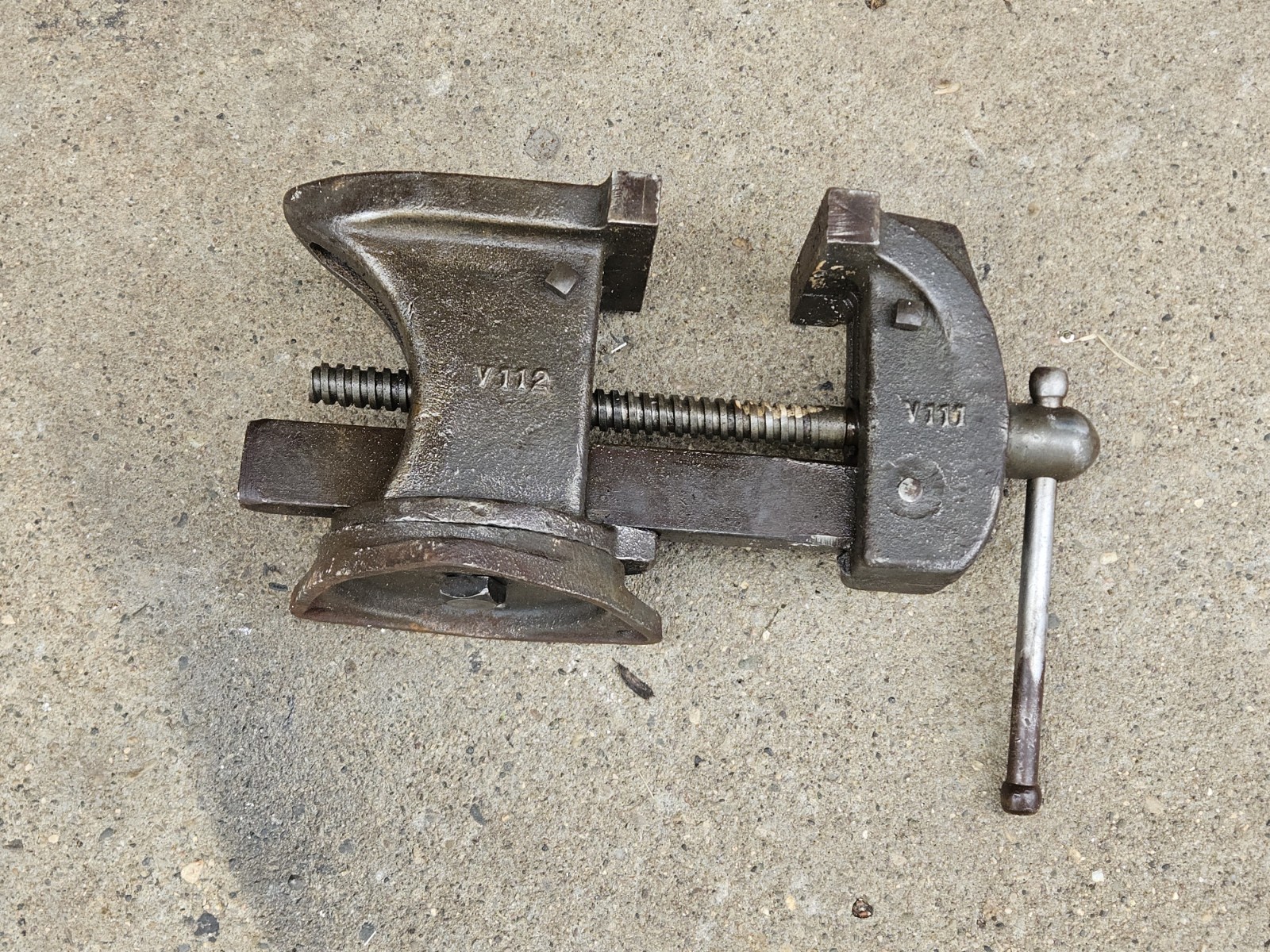 VINTAGE WARDS DELUXE QUALITY SWIVEL VISE V112 3.5″