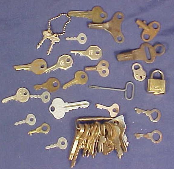 Vintage Collection Metal Flat Keys Lock Locket Toy Padlock Key Sargent Jaguar
