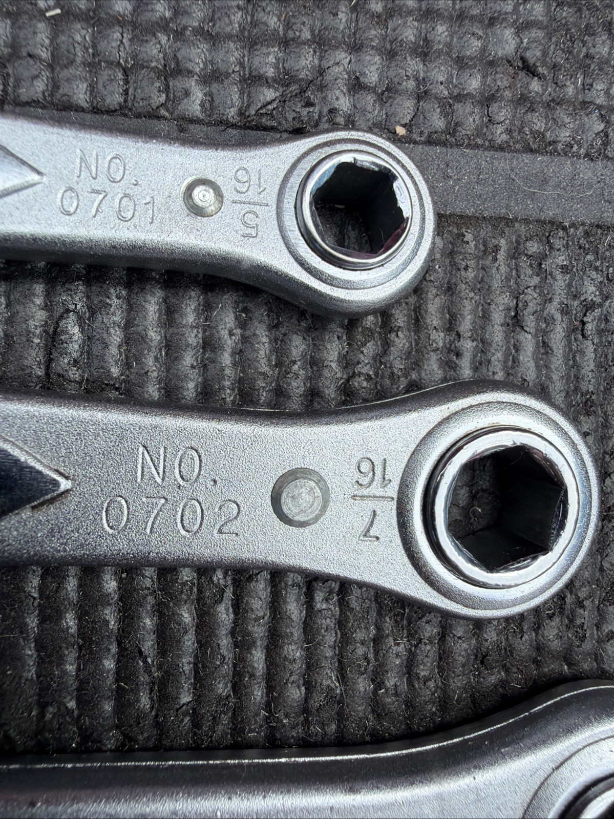 Rare Indestro Tools 5pc Ratcheting Box Wrench Set W Holder 0700-5 USA Nos SAE