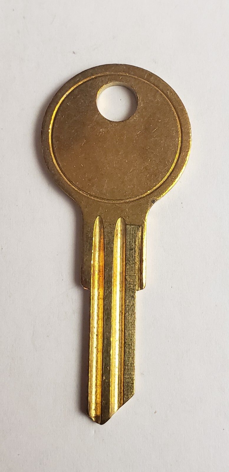 LSDA – L1054B – IN8 – Key Blank