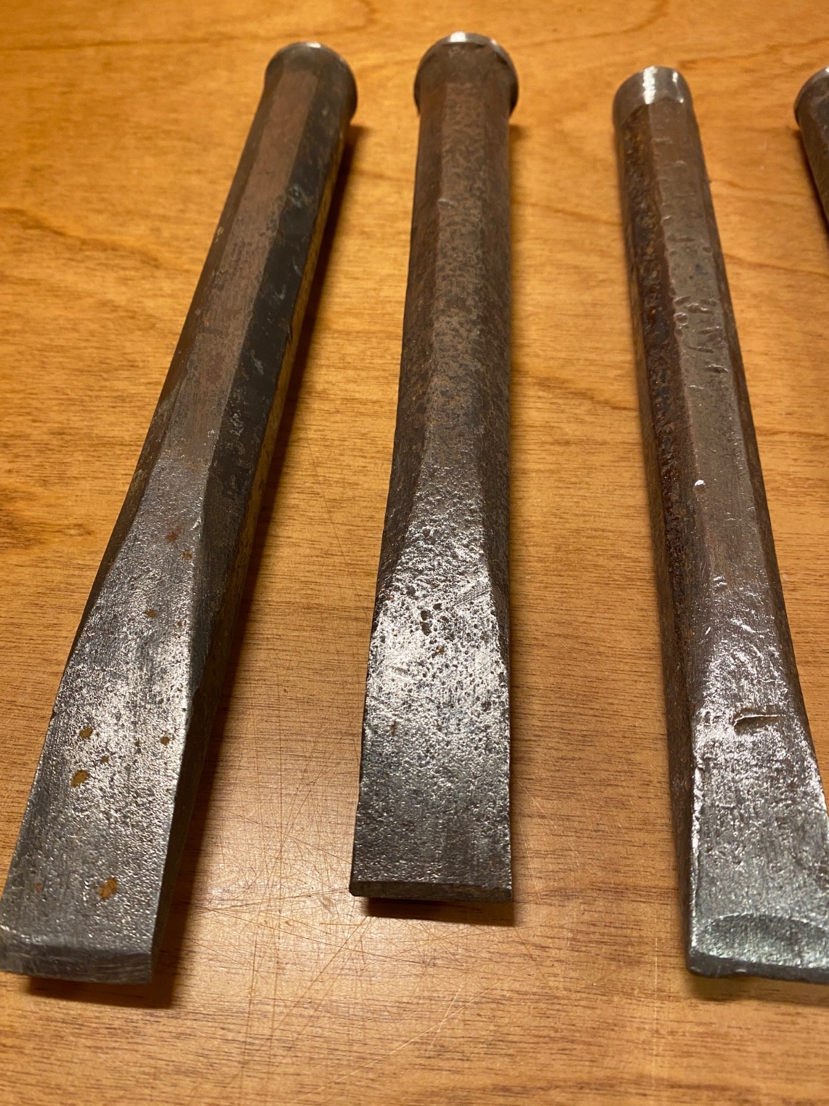 Vintage 16-Piece Assorted Heavy-Duty Cold Chisel/Punch Set, 3-1/2″ to 12″