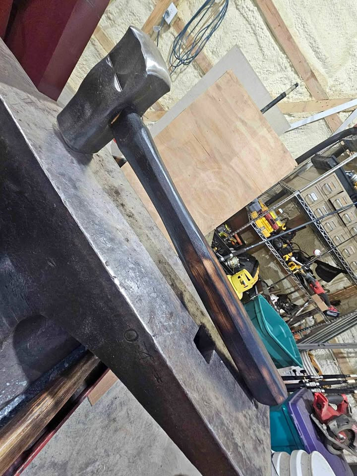 blacksmith forged rounding 3 lb hammer