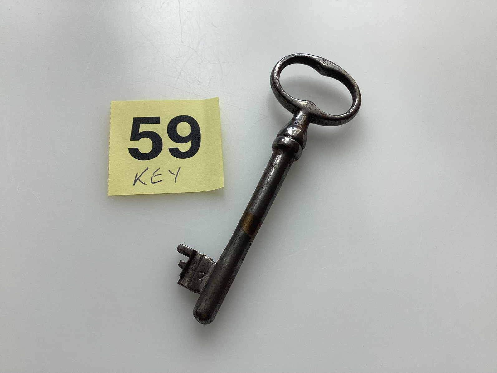 LARGE ANTIQUE VICTORIAN WROUGHT IRON KEY WITH DISTINCTIVE FEATURES (Key 59)