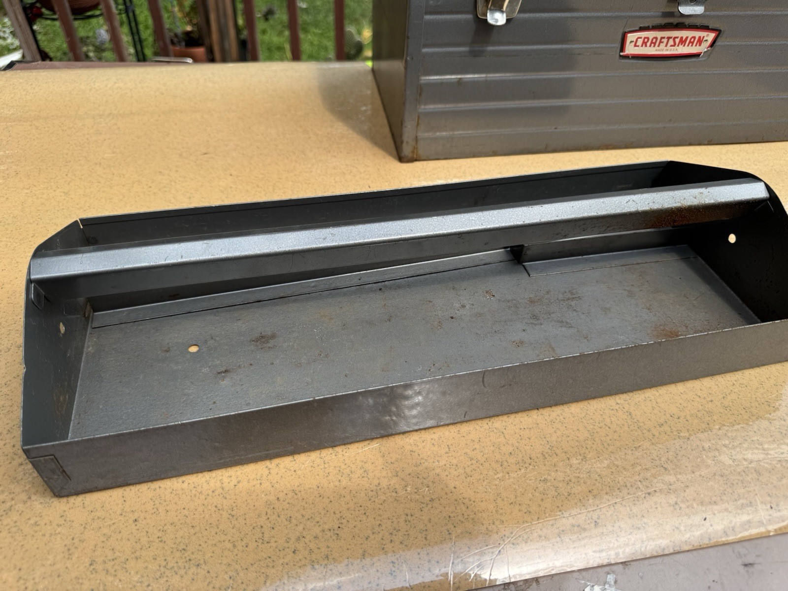 Craftsman Metal Tool Box w/ Tray Craftsman Logo Missing Hasp Part -18 Inch