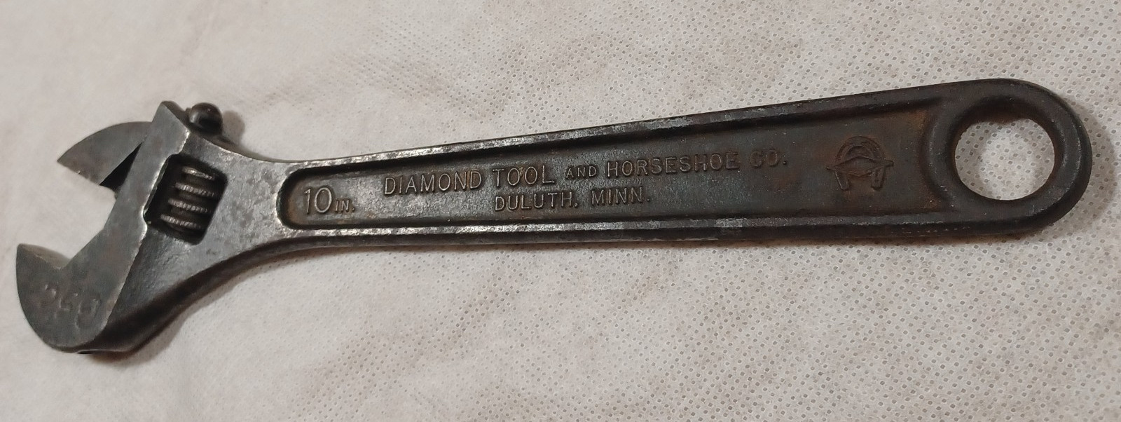 Vintage Diamond Tool & Horseshoe Co. 10″ Adjustable Wrench ~ Duluth Minn. USA