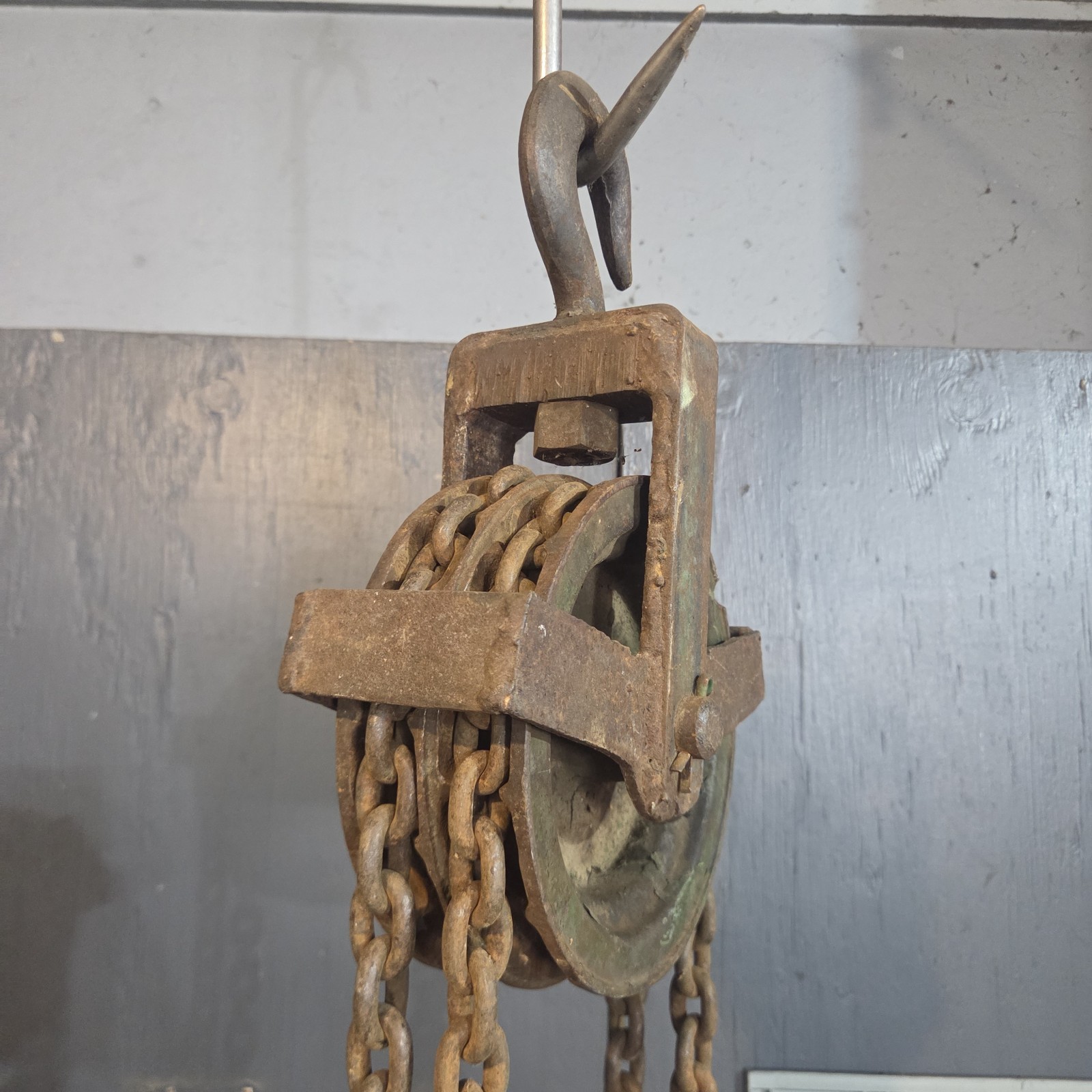 Industrial 1 Ton Chain Hoist Block Tackle Barn Garage Wall Decor H2000 H2001