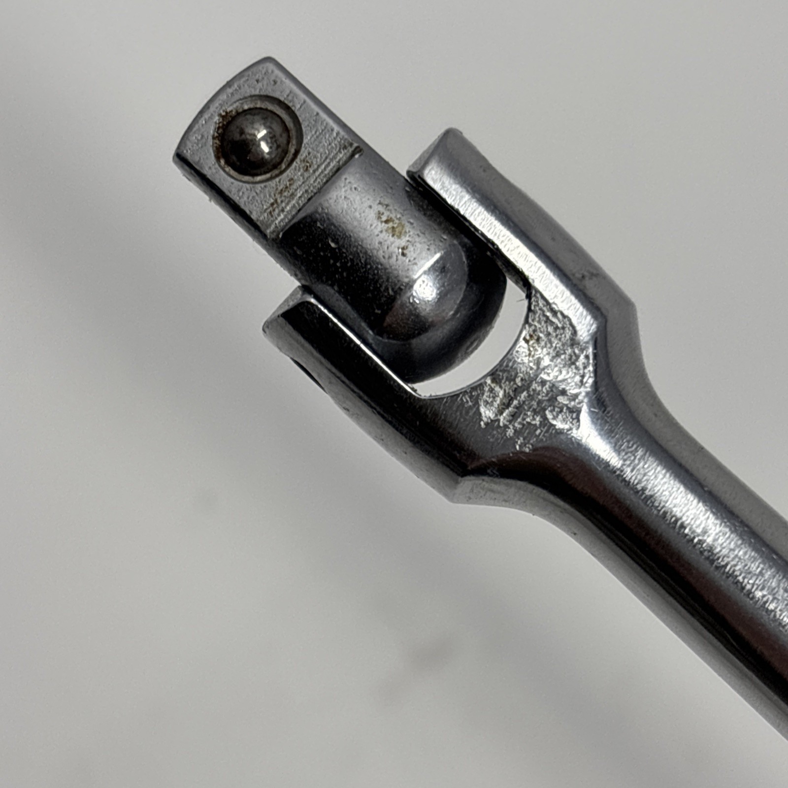 Vintage Thorsen 12J Chrome 3/8″ Drive Flex Head Breaker Bar, Knurled Handle