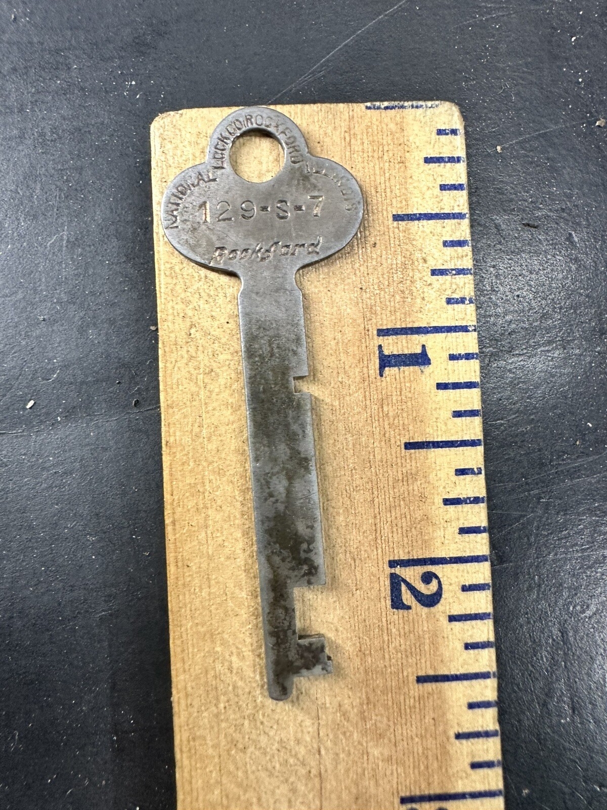 Vintage Flat Skeleton Keys Yale Terryville Sargent Crest Long Rockford Key