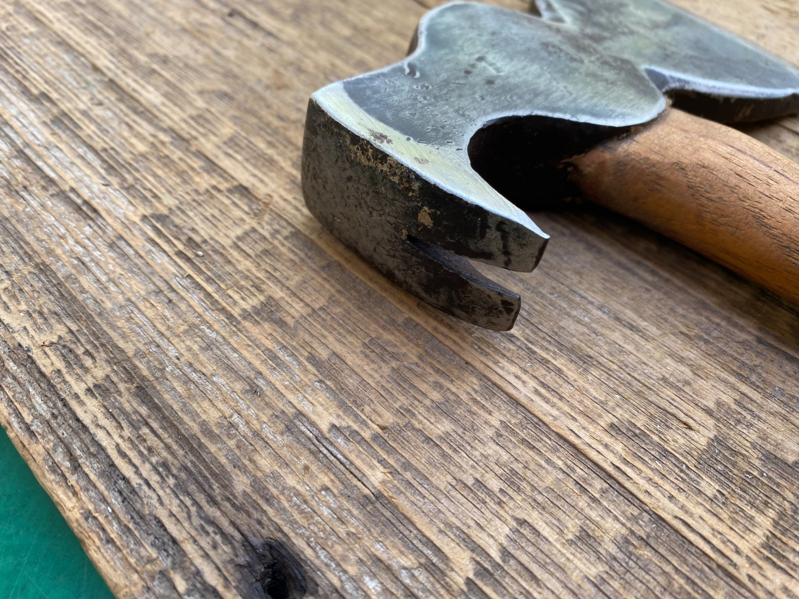 Vintage Carpenters Nail Puller Claw Hatchet Hewing Axe 14” Long