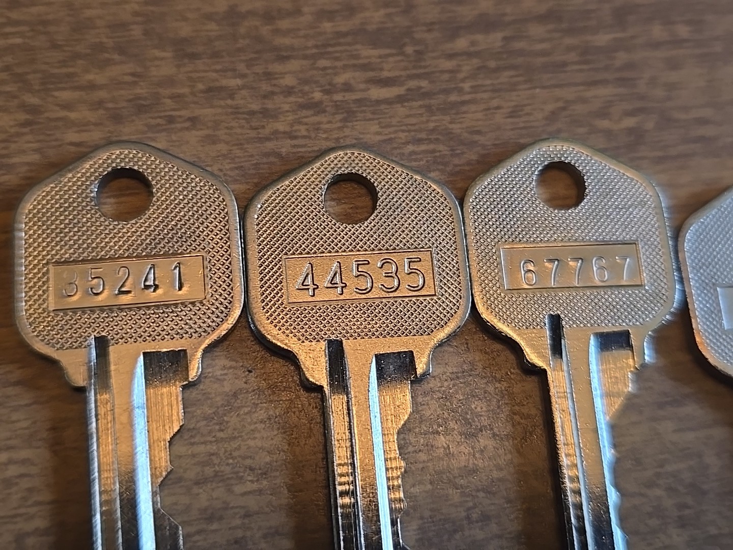 Property Preservation REO HUD key Set 35241, 44535, 67767, 64445