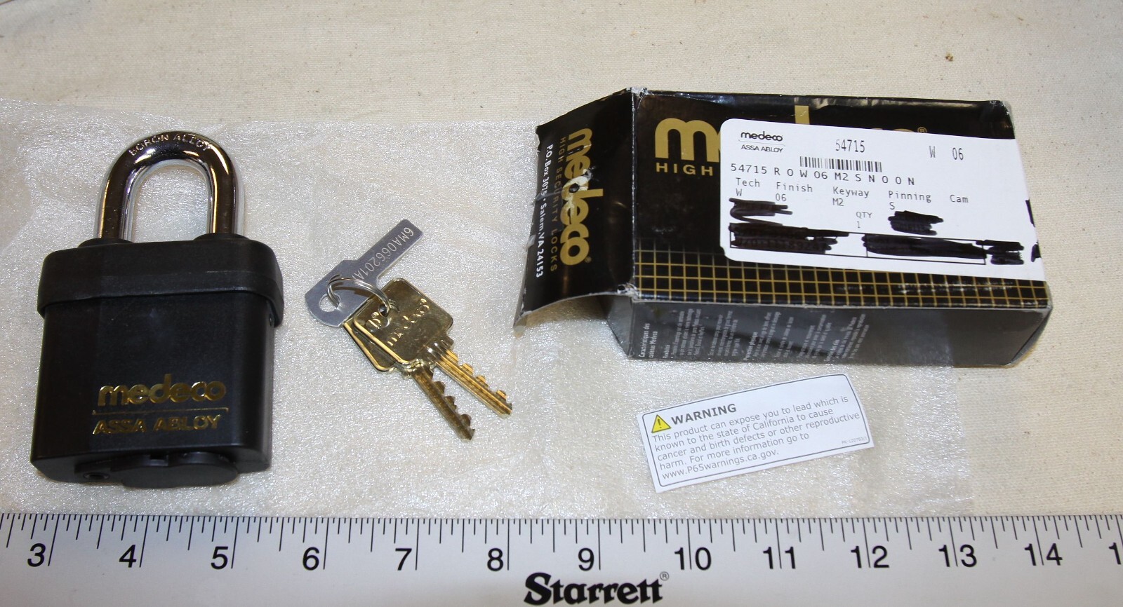 Medeco Assa Abloy model 54715 padlock with 2 working keys – New