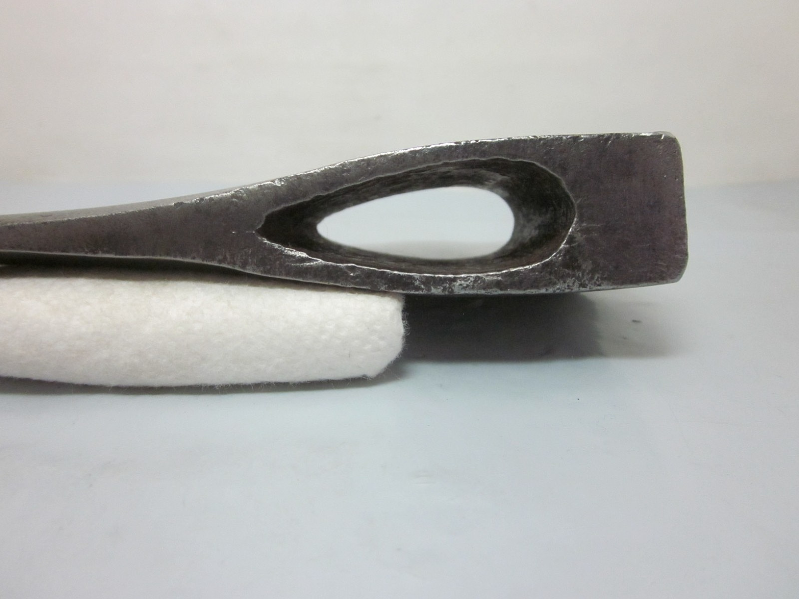 VTG Hartwell Brothers Grey Gorge Memphis Tenn. Single Bit Axe 2 Lbs. 6.7 Oz. USA