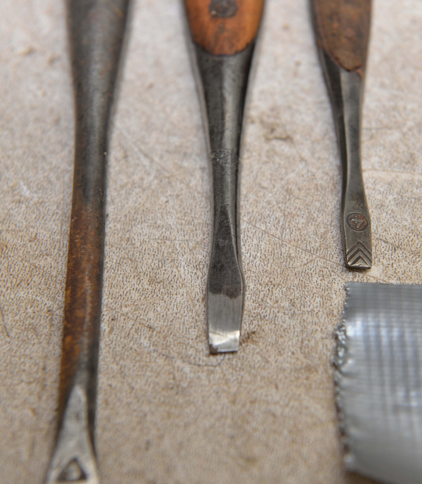 3 Wood handle perfect screwdriver precision jeweler watchmaker collectible V8