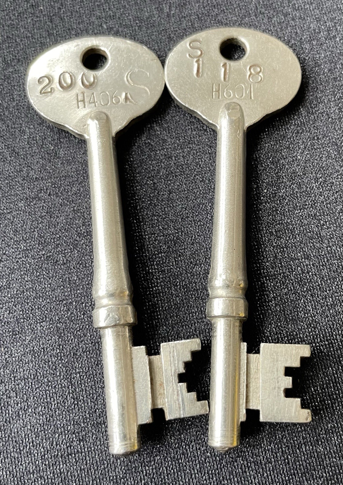 Lot Of 15 Vintage Assorted Keys- Hotel/Room Skeleton, Auto, Industrial