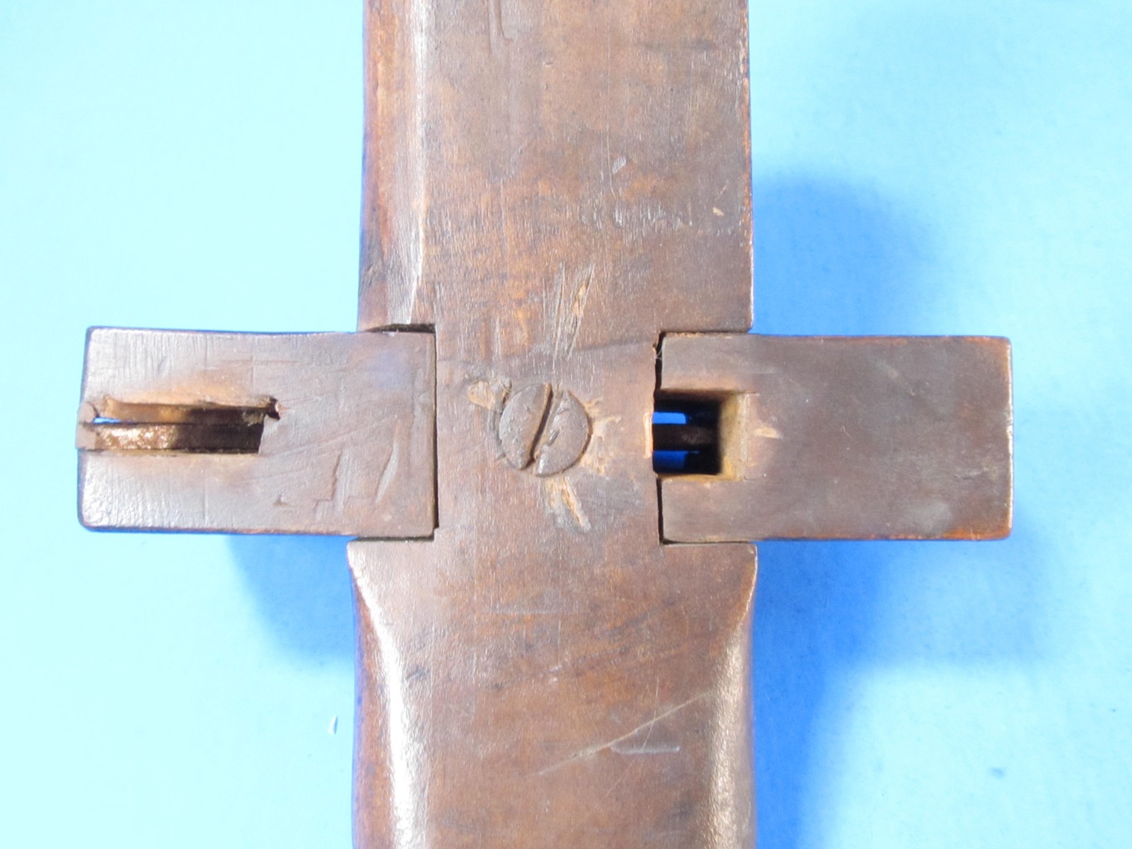 unusual & early coachmakers carriage makers compassed wood plow plane 2 nickers