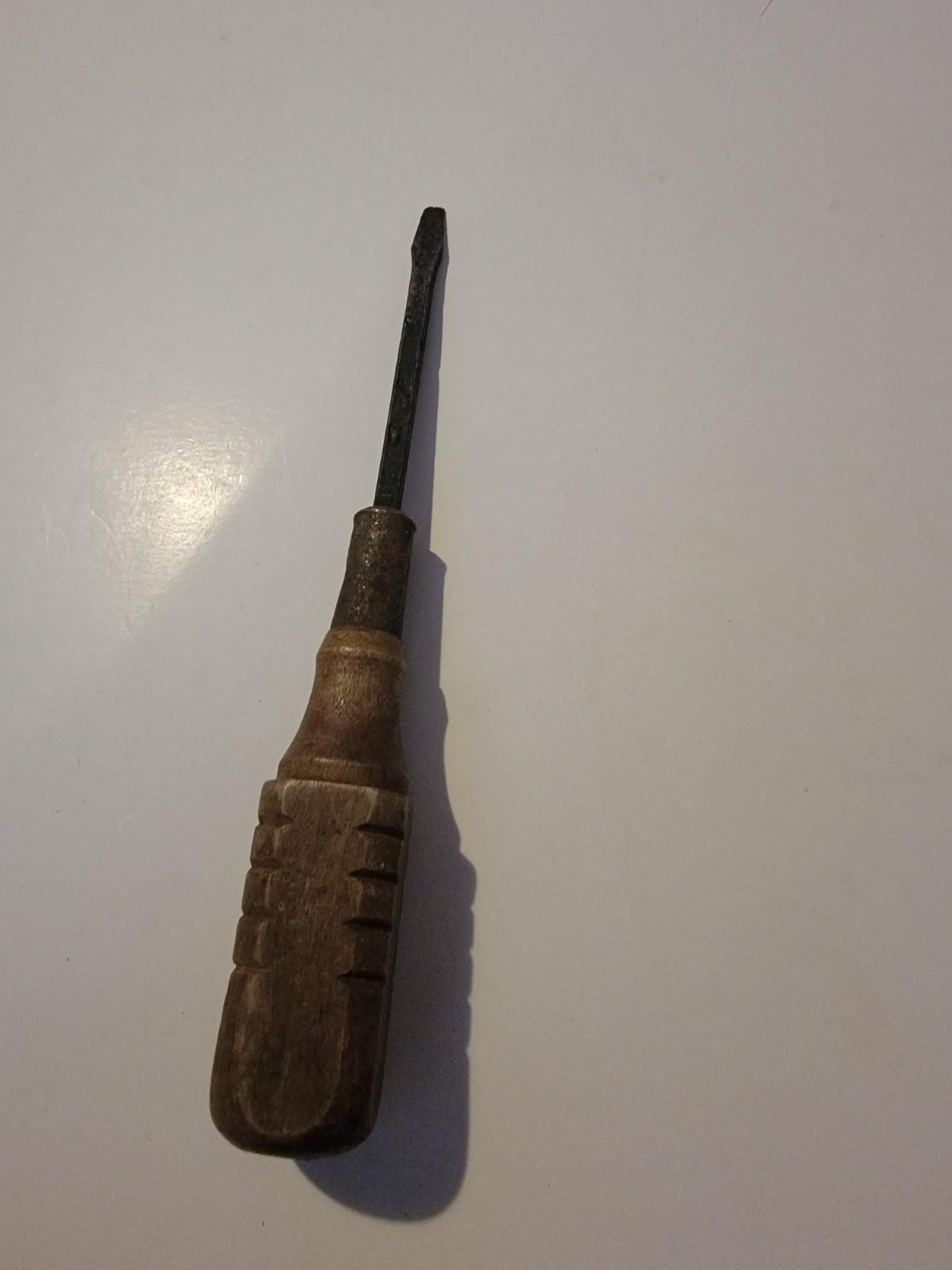 Vintage Mac Sabina, O. Wood Handle Screwdriver 7″ Primitive